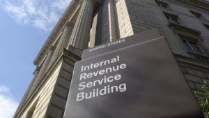 IRS still owes $1 billion to Americans
