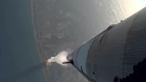 Starship Soars, but Falls Again: SpaceX’s 8th Test Flight Sees Booster Win, Upper Stage Loss